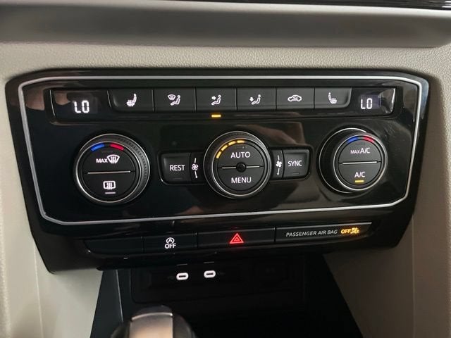 2022 Volkswagen Atlas 3.6L V6 SEL R-Line