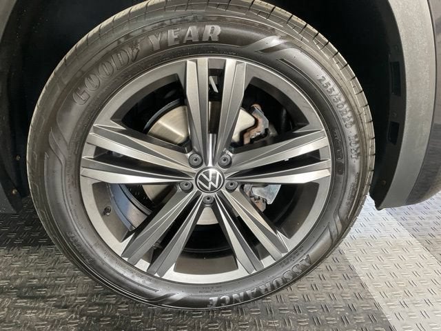 2022 Volkswagen Atlas 3.6L V6 SEL R-Line