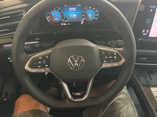 2026 Volkswagen Atlas Cross Sport 2.0T SEL Premium R-Line