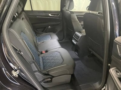 2026 Volkswagen Atlas Cross Sport 2.0T SEL Premium R-Line
