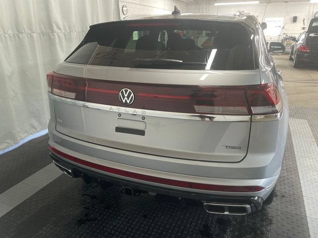 2026 Volkswagen Atlas Cross Sport 2.0T SEL Premium R-Line