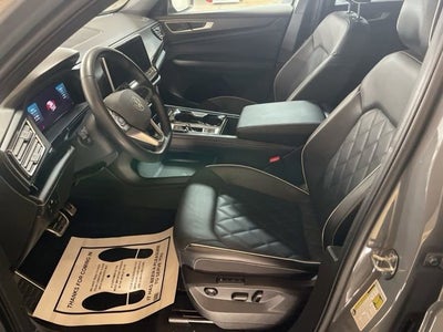 2024 Volkswagen Atlas Cross Sport 2.0T SEL Premium R-Line