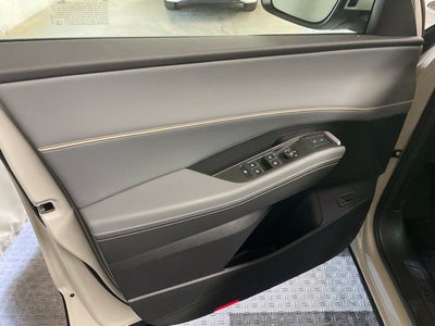 2027 Volkswagen Atlas SE w/Technology