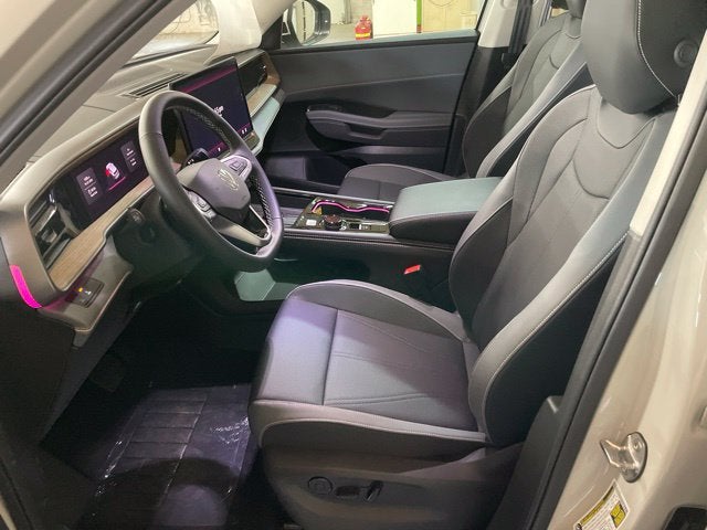 2027 Volkswagen Atlas SE w/Technology