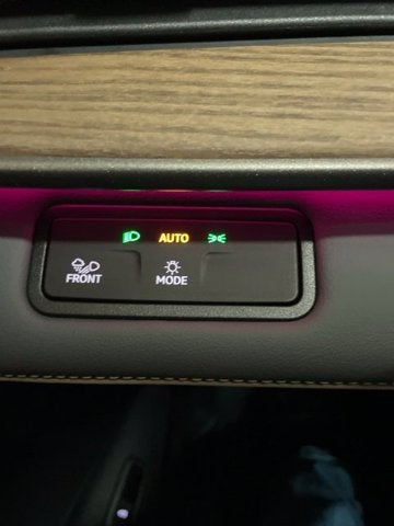 2027 Volkswagen Atlas SE w/Technology