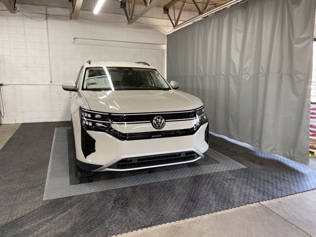 2027 Volkswagen Atlas SE w/Technology