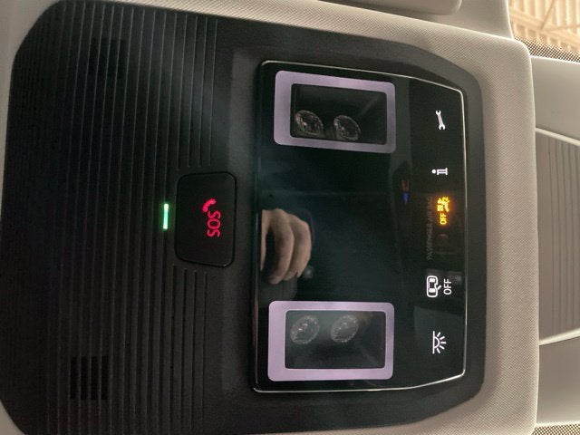 2027 Volkswagen Atlas SE w/Technology
