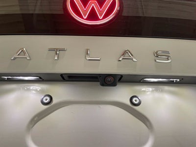 2027 Volkswagen Atlas SE w/Technology