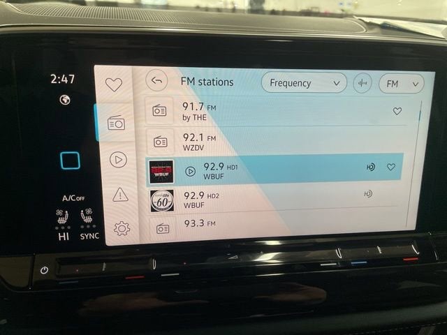 2026 Volkswagen Atlas Cross Sport 2.0T SE W/TECHNOLOGY