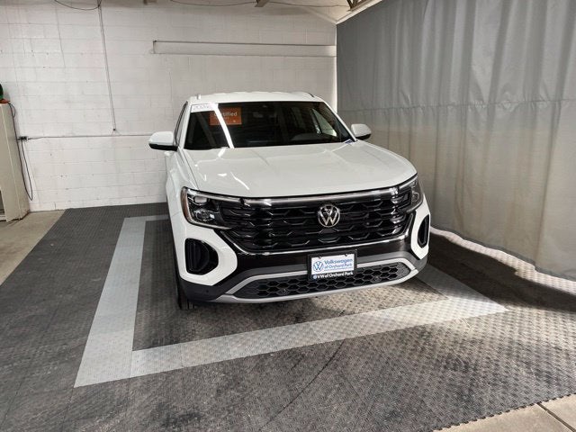 2024 Volkswagen Atlas Cross Sport 2.0T SE w/Technology