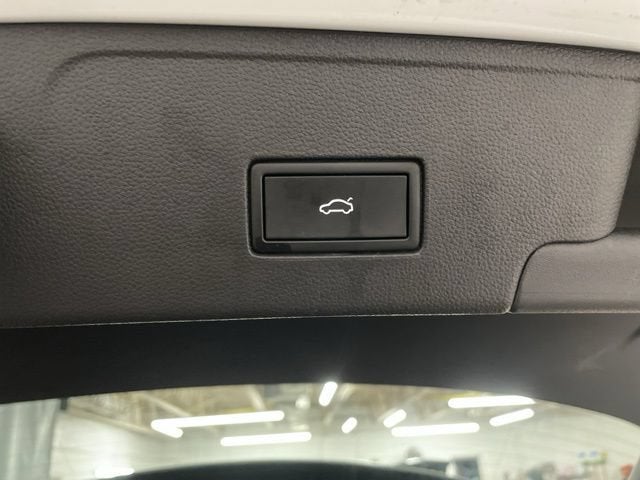 2021 Volkswagen Atlas Cross Sport 2.0T SE w/Technology