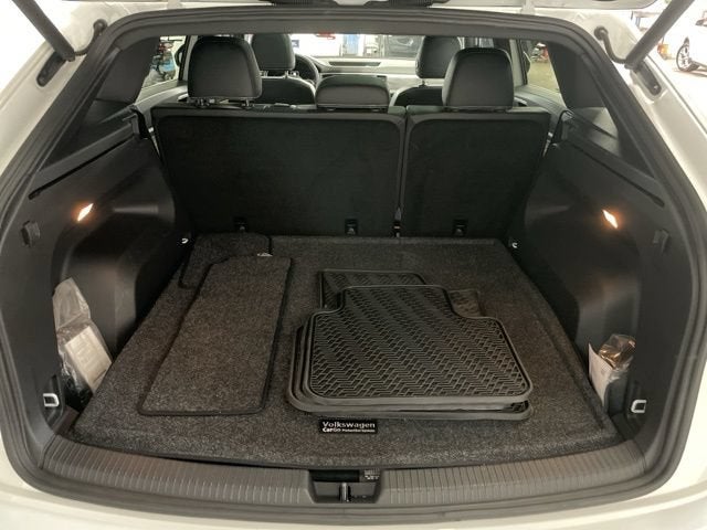 2021 Volkswagen Atlas Cross Sport 2.0T SE w/Technology