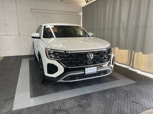 2024 Volkswagen Atlas Cross Sport 2.0T SE