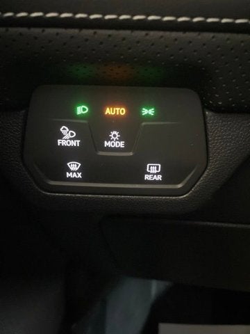 2025 Volkswagen Atlas Cross Sport 2.0T SE