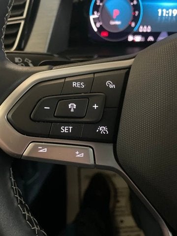 2025 Volkswagen Atlas Cross Sport 2.0T SE