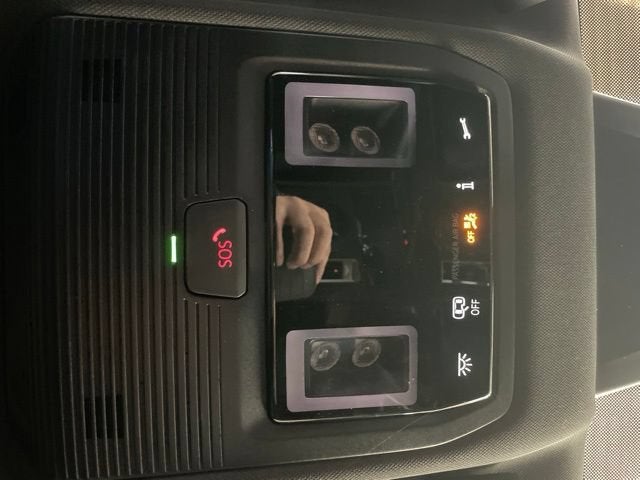 2025 Volkswagen Atlas Cross Sport 2.0T SE