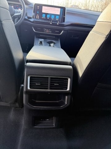 2025 Volkswagen Atlas Cross Sport 2.0T SE