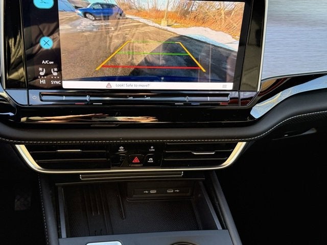 2025 Volkswagen Atlas Cross Sport 2.0T SE