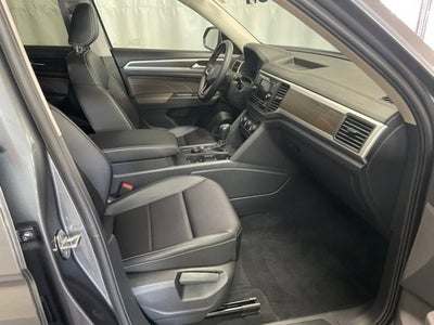2023 Volkswagen Atlas 2.0T SE