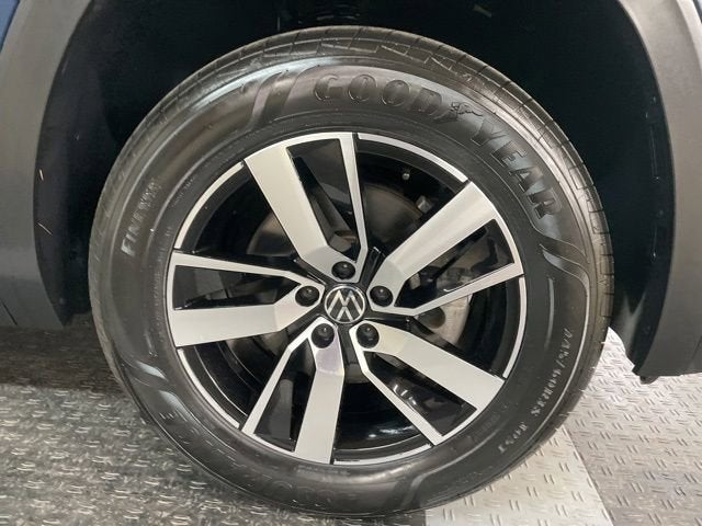 2023 Volkswagen Atlas 2.0T SE