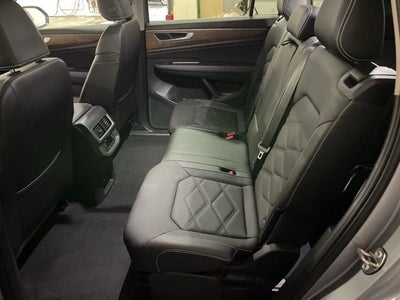 2024 Volkswagen Atlas 2.0T SE