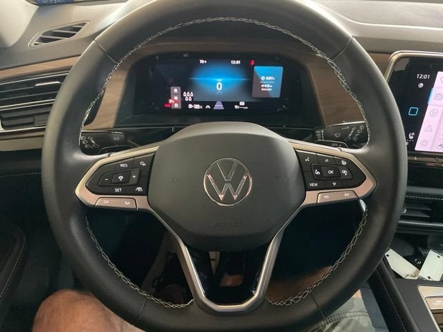 2024 Volkswagen Atlas 2.0T SE
