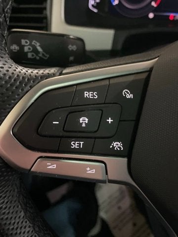2023 Volkswagen Atlas Cross Sport 3.6L V6 SEL R-Line Black