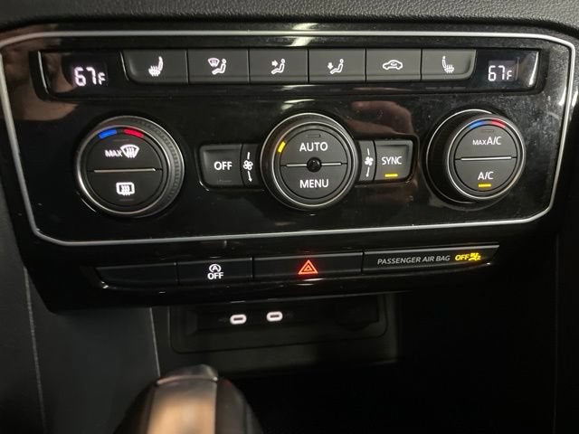 2023 Volkswagen Atlas Cross Sport 3.6L V6 SEL R-Line Black