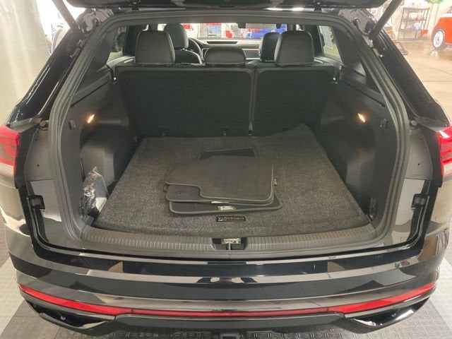 2023 Volkswagen Atlas Cross Sport 3.6L V6 SEL R-Line Black