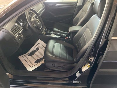 2018 Volkswagen Passat 2.0T SE