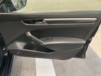 2018 Volkswagen Passat 2.0T SE