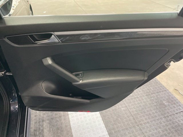2018 Volkswagen Passat 2.0T SE