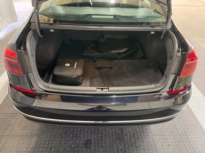 2018 Volkswagen Passat 2.0T SE