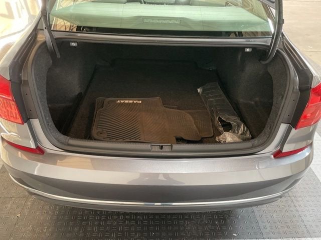 2016 Volkswagen Passat 1.8T SE