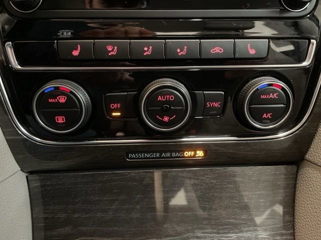 2016 Volkswagen Passat 1.8T SE