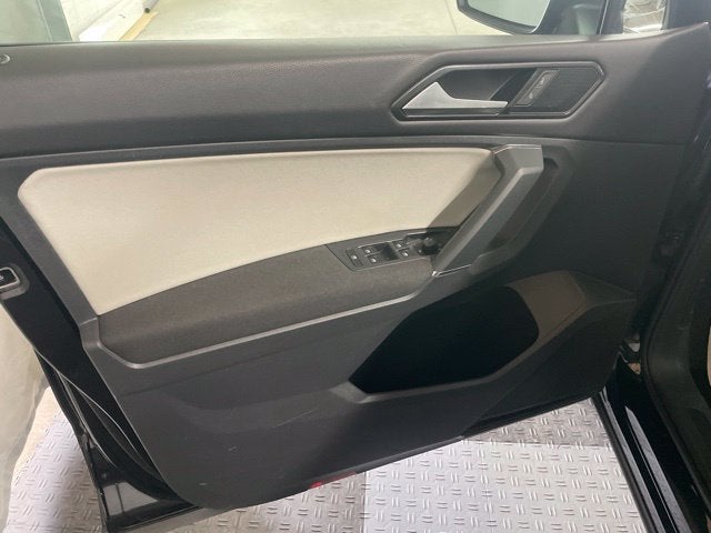 2018 Volkswagen Tiguan S