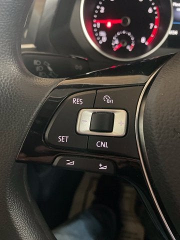 2018 Volkswagen Tiguan S