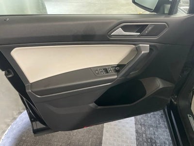 2021 Volkswagen Tiguan SE R-Line Black