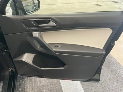 2021 Volkswagen Tiguan SE R-Line Black