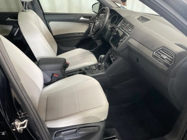 2021 Volkswagen Tiguan SE R-Line Black