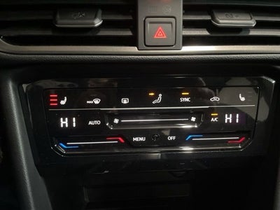 2026 Volkswagen Taos 1.5T SE Black