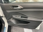 2026 Volkswagen Taos 1.5T SE Black