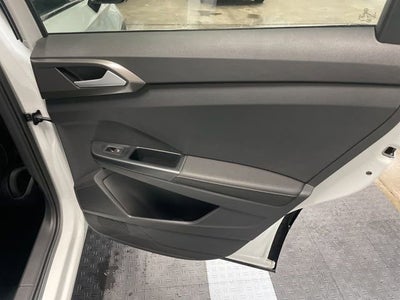 2026 Volkswagen Taos 1.5T SE Black