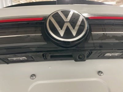 2026 Volkswagen Taos 1.5T SE Black