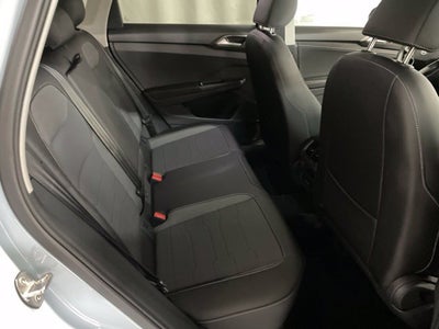 2027 Volkswagen Taos SE Black