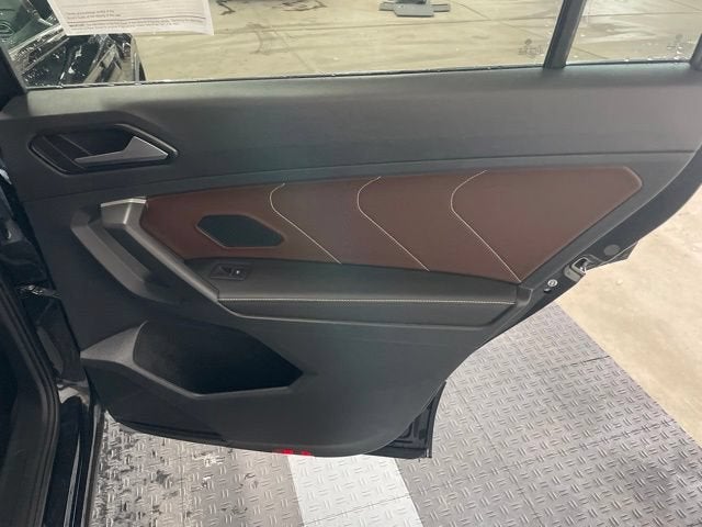 2024 Volkswagen Tiguan SEL R-Line