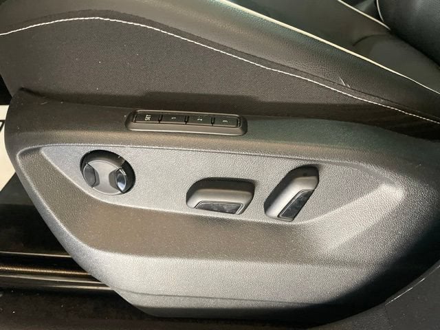 2024 Volkswagen Tiguan SEL R-Line