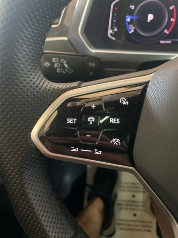 2024 Volkswagen Tiguan SEL R-Line