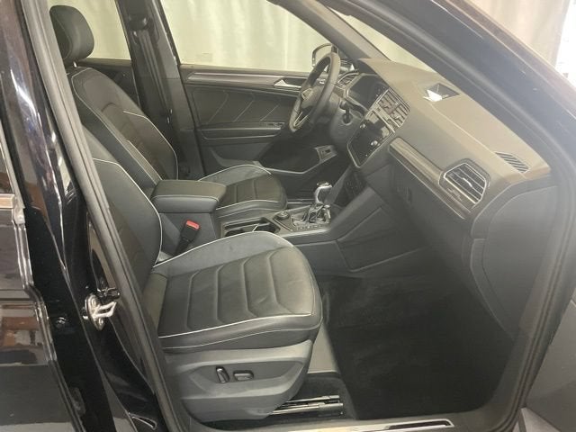 2024 Volkswagen Tiguan SEL R-Line