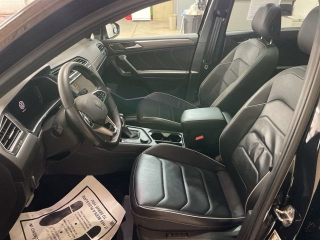 2022 Volkswagen Tiguan SEL R-Line